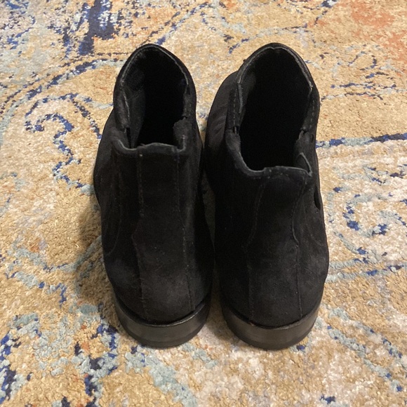 Frye Jet Chelsea Black Suede Boot - Picture 3 of 5